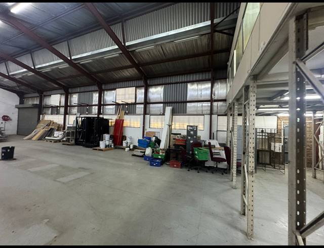 750M² WAREHOUSE TO LET IN HERMANSTAD